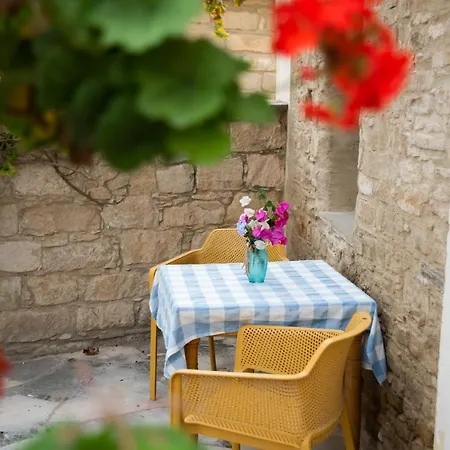 Danae House Country house *